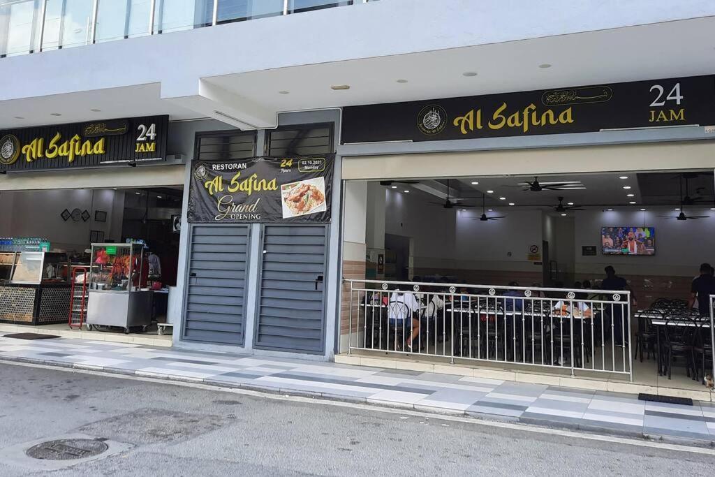 Neu By Cozy Unit L30ra 2-3pax Near Klcc & Jelatek Lrt Pangsapuri Kuala Lumpur