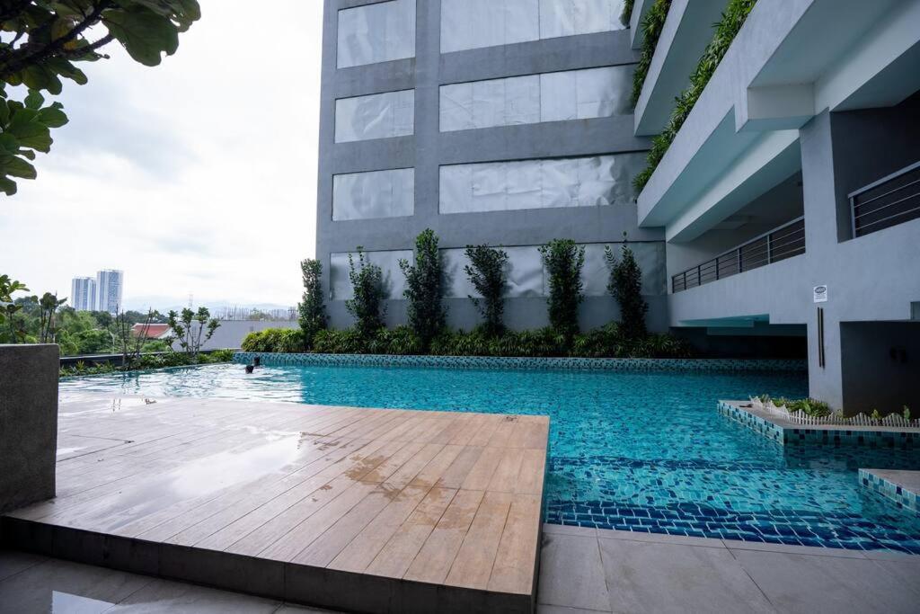 Neu By Cozy Unit L30ra 2-3pax Near Klcc & Jelatek Lrt Kuala Lumpur